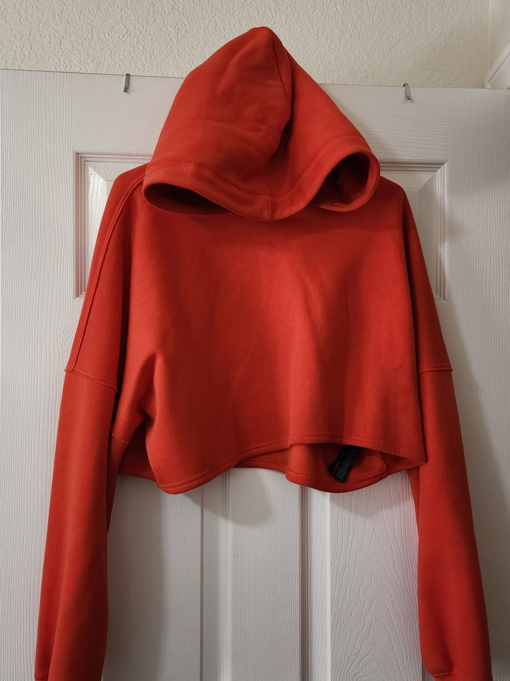 Savage X Fenty Cropped Hoodie in Bright Red